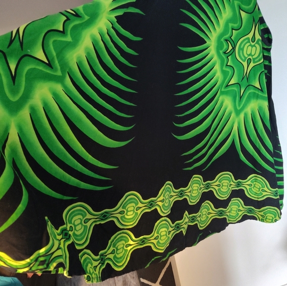 Plus Size Vibrant Green and Black Women's Dress #309 - Picture 3 of 4